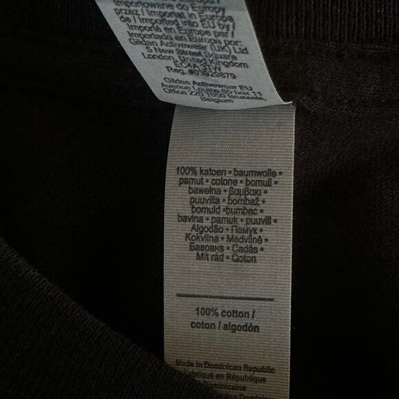 Sports Mom Sideline Cheerer Full Heart Medium Women’s Black T-Shirt Short Sleeve - Picture 6 of 7